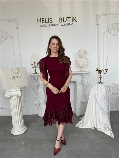 Omuz ve Etek Ucu Dantelli Elbise - Bordo