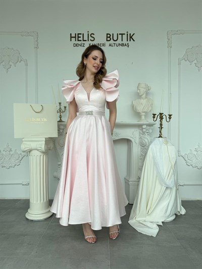 Parlak Mikrosaten Pudra Omuz Volanlı Abiye Elbise - Pudra