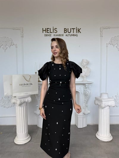 Saten Kol Detaylı Kristal Taş İşlemeli Abiye Elbise - Siyah
