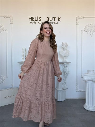 Vintage Stil Kare Desenli Astarlı Güpür Elbise - Vizon