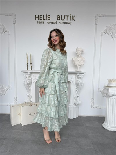 Yaldız Gold Nakış İşlemeli Kat Kat Volan Detaylı Kuşaklı Mint Elbise