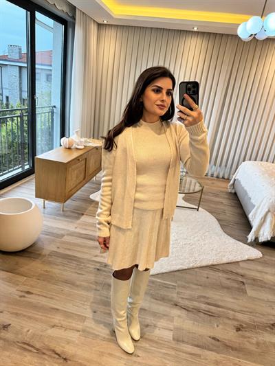 Krem 3 Lü Triko Takım