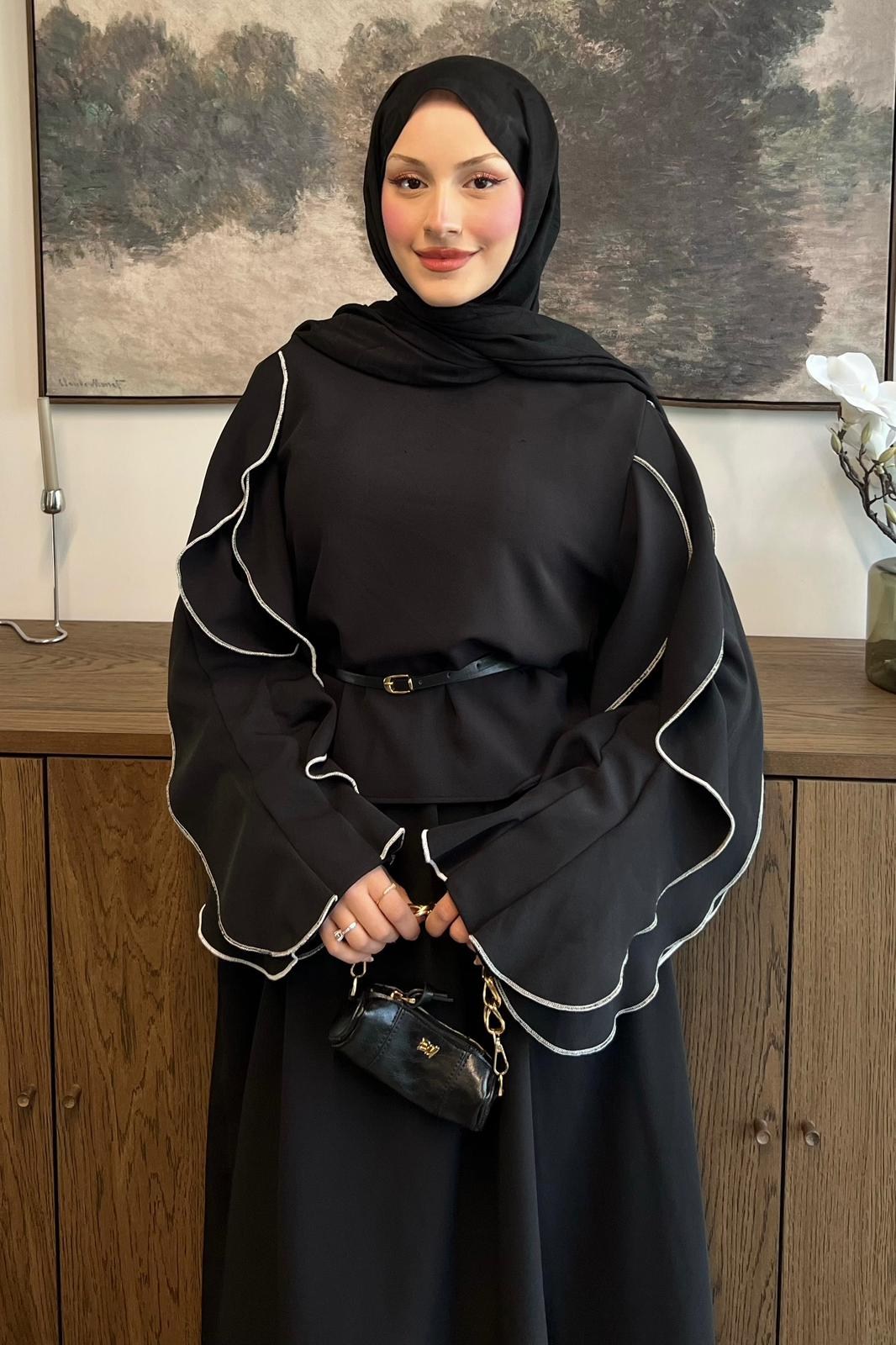 Elara Kolları Fırfırlı Etekli Takım Siyah