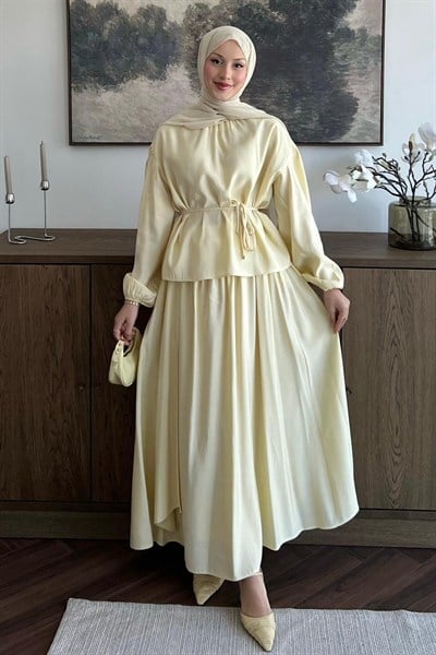 Korsace Büzgülü Etekli Takım Butter Yellow