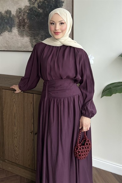 Korsace Büzgülü Etekli Takım Mürdüm