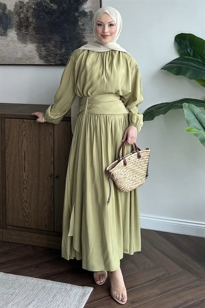 Korsace Büzgülü Etekli Takım Olive
