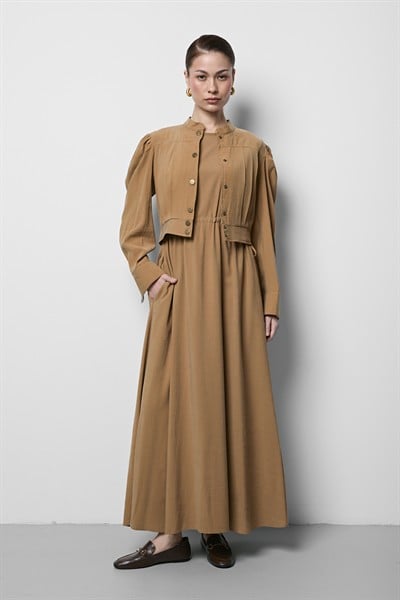 Pile Detaylı Ceketli Elbise Camel