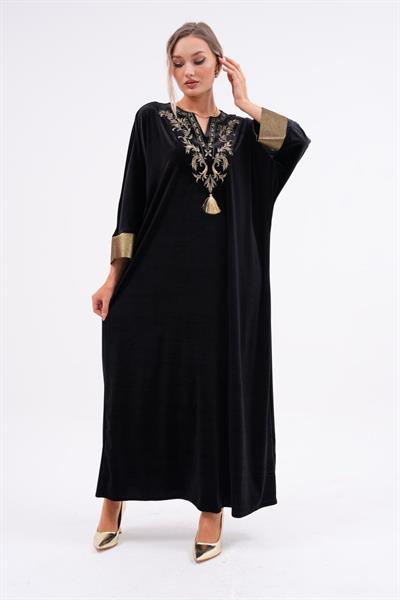 Yaka Kol Nakışlı Kadife Elbise