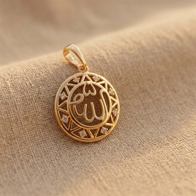Allah Yazılı Zirkon Taşlı Kolye Ucu - 14k Altın Kaplama - 18 x 26 mm