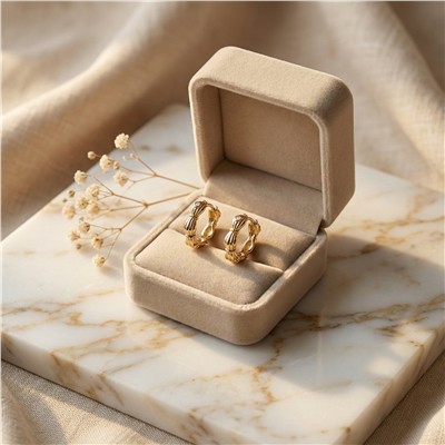 Bambu Desenli Taş Detaylı Halka Çelik Küpe - 14K Altın Kaplama - 15 mm çap