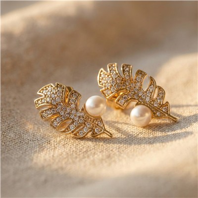 İncili Yaprak Form Zirkon Taşlı Küpe 14K Altın Kaplama - 18 mm