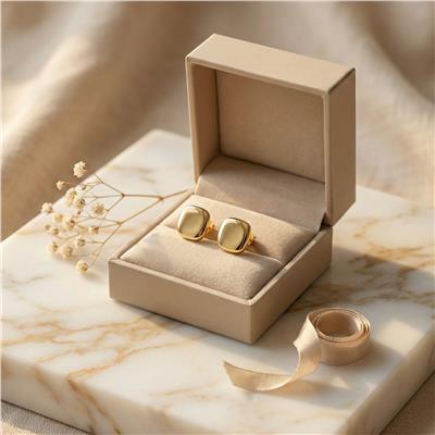 Kare Sade Küpe - 14K Altın Kaplama - 1 cm
