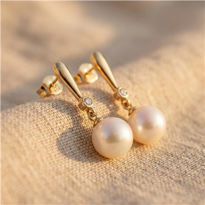 Sallantılı İnci Taş Detaylı Çelik Küpe - 14K Altın Kaplama - 28 mm