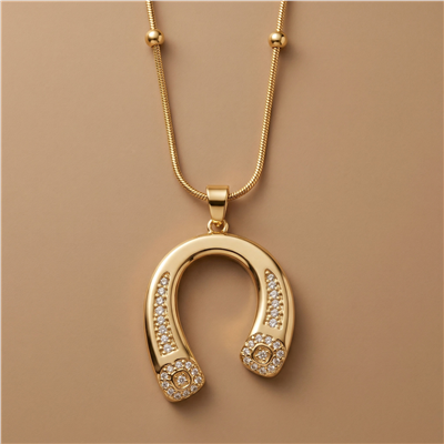 Zirkon Taşlı Nal Kolye Ucu - 14k Altın Kaplama - 23x33 mm (45 cm Çelik Zincir Hediyeli)