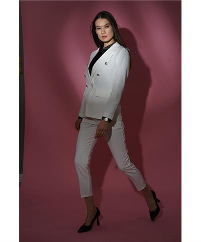 Düğmeli Diana Blazer Ceket M4488 Beyaz