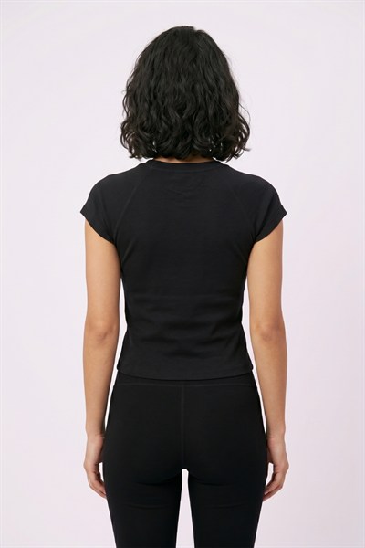Kadın Basic Kısa Kollu Crop M4283 Siyah