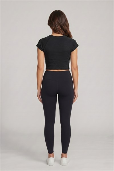 Kadın Basic Kısa Kollu Crop M4283 Siyah