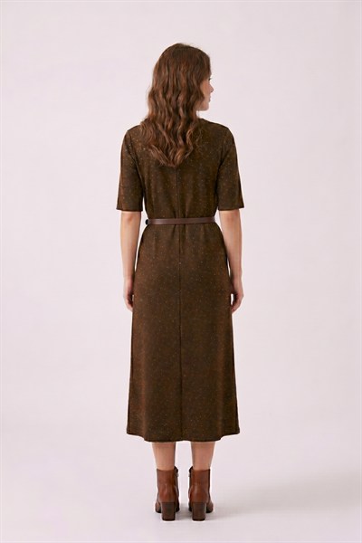 Kadın Kemer Detaylı Puantiyeli Midi Elbise M7 Kahve