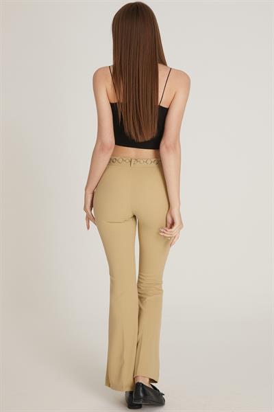 Kadın Zincir Detaylı İspanyol Paça Pantolon M1643 Vizon