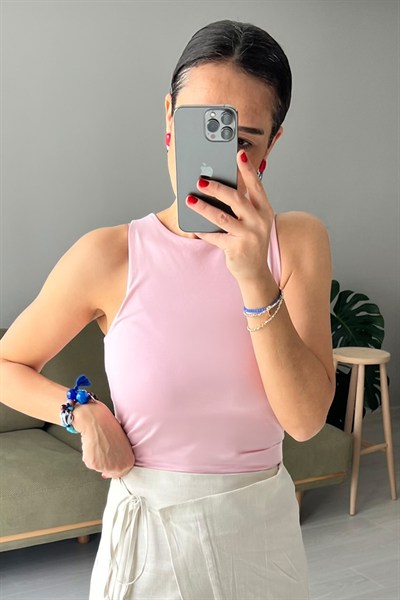 Halter Yaka Tişört