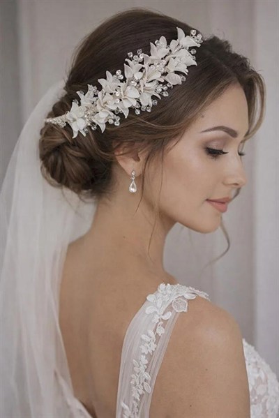 Gelin Saç Aksesuarı Kristal Boncuklu Çiçekli Gelin Tacı Nişan Ve Nikah Saç Aksesuarı