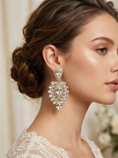 Gold Gümüş Rengi Vera Mekik Vip Kristal Taşlı Abiye Gelin Küpesi