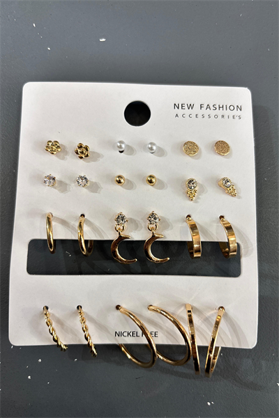 Boutique Serisi Gold Kaplama Zirkon Taşlı Mix Küpe Seti