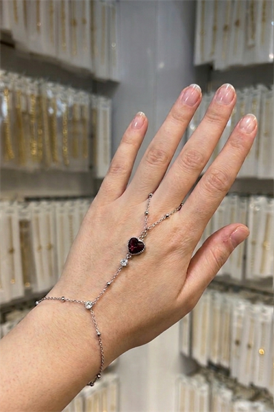 Butik Toptan Satış Kalp Figürlü Minimalist Tasarım Dorika Zincir Şahmeran