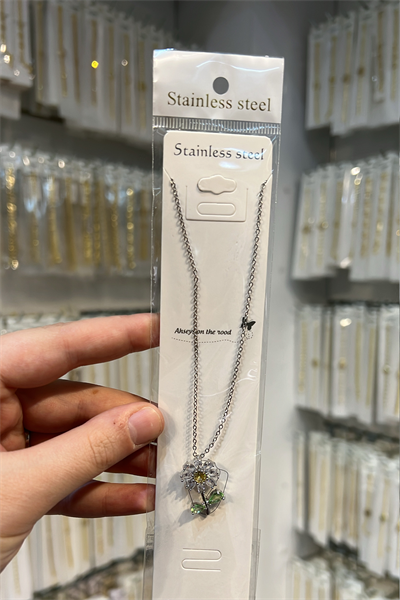 Stainless Steel Papatya Tasarım Taşlı Kadın Kolye 