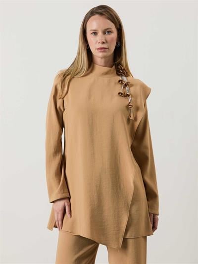 A41615 Aguaje Yakası Broş Detaylı Takım / CAMEL