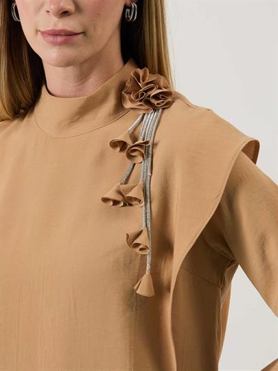 A41615 Aguaje Yakası Broş Detaylı Takım / CAMEL