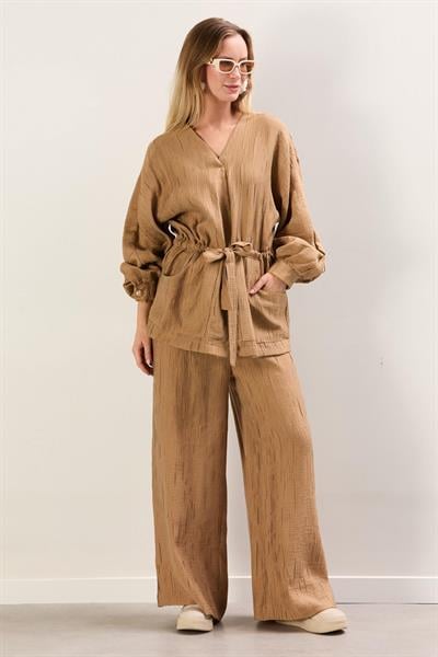 A41655 Aguaje Beli Kuşaklı  Pantolonlu Takım / CAMEL