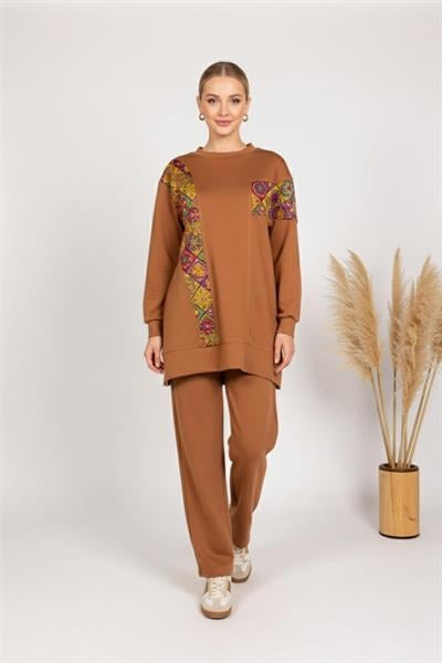 A419455 Aguaje Bisiklet Yaka Garnili Takım / CAMEL