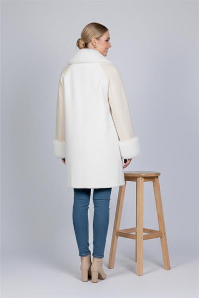 A702944 Aguaje Yakası Kürklü Beli Tokalı Kaban / KREM