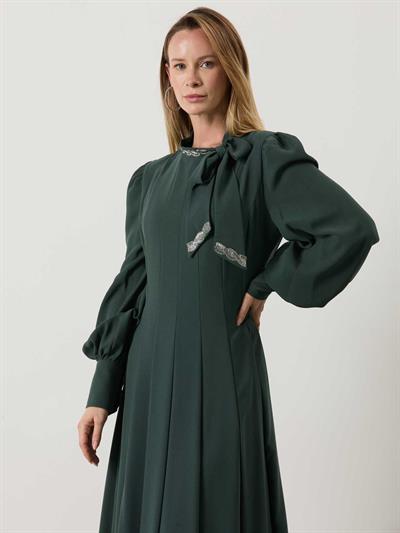 A70305 Aguaje Yakası Taş Detaylı Elbise / YEŞİL