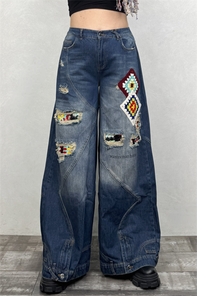 Kroşeta ve Motif Detaylı Kot Pantolon - Mavi