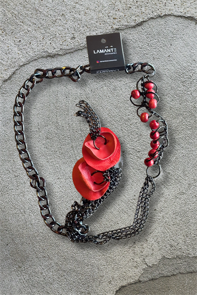 Lamante Red Rose Tasarım Kolye - Siyah Kırmızı
