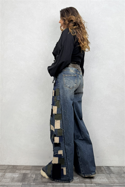 Yama Detaylı Geniş Paça Kot Pantolon - Mavi