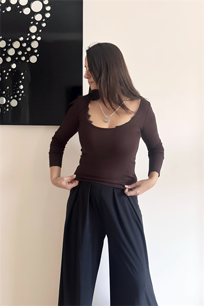 Dantel Detaylı Bluz - Kahve