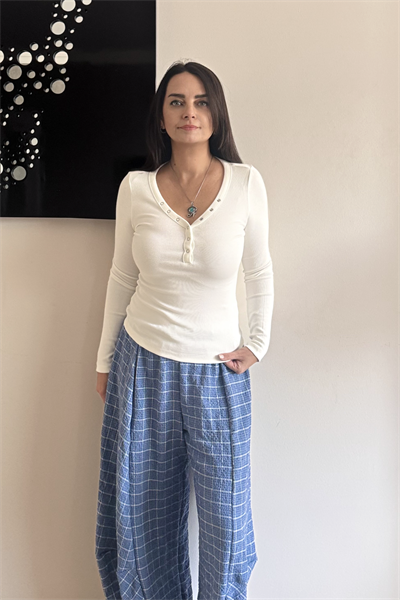 Düğmeli Fit Bluz - Beyaz