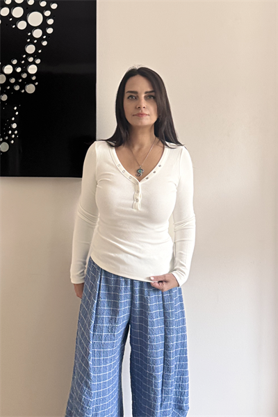 Düğmeli Fit Bluz - Beyaz