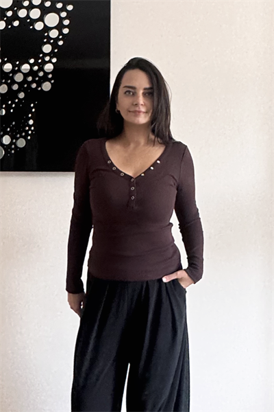 Düğmeli Fit Bluz - Kahve