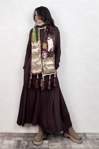 El Örgüsü Motif Detaylı Püsküllü Uzun Atkı-  Kahve