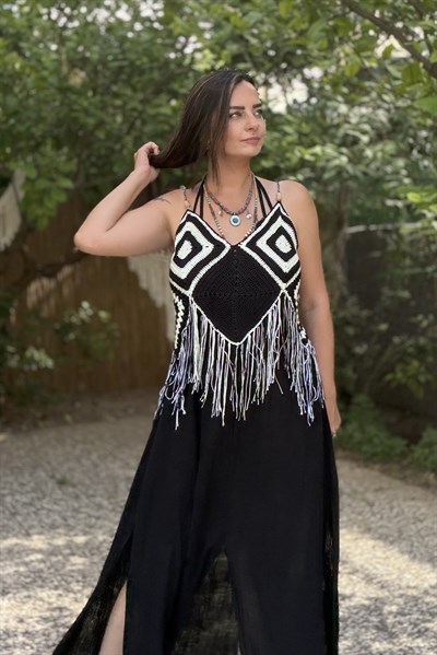 İp Askılı Hand Made Motif Püsküllü Bluz - Siyah Beyaz
