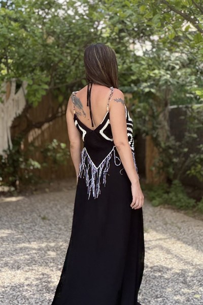 İp Askılı Hand Made Motif Püsküllü Bluz - Siyah Beyaz
