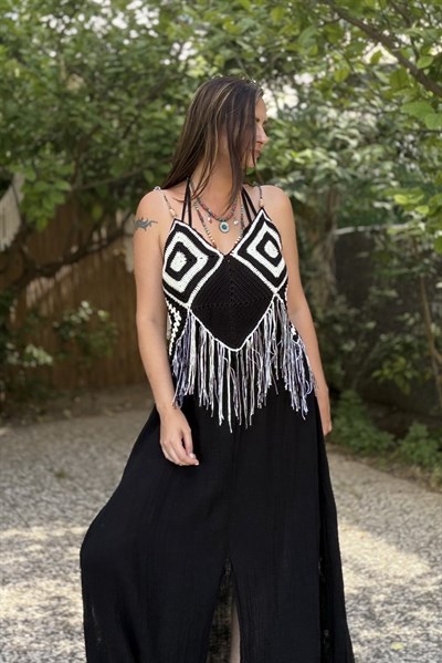 İp Askılı Hand Made Motif Püsküllü Bluz - Siyah Beyaz