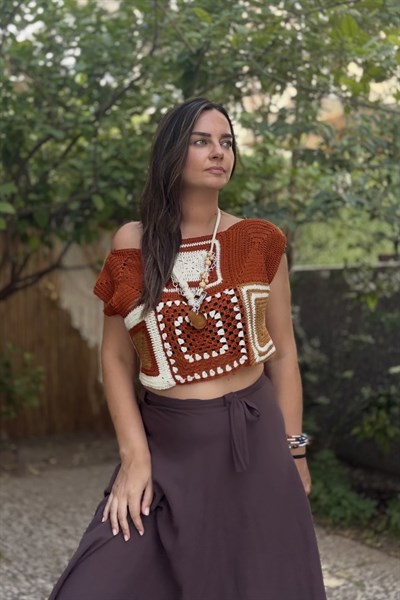 Kayık Yaka  Hand Made Motif Bluz - Tarçın Kahve