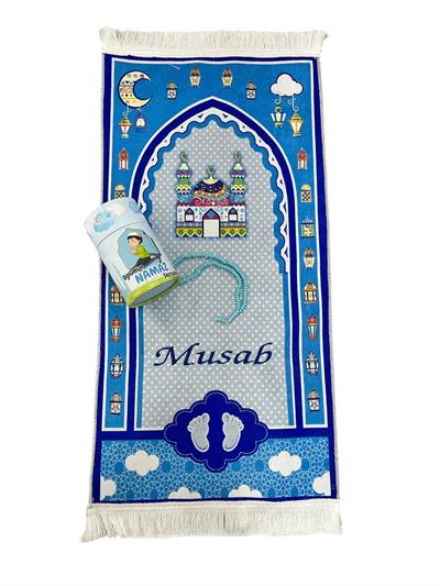 İsme Özel Nakışlı, Kumbara Kutulu, Tesbihli, Dijital Baskılı Çocuk Seccade Seti - Mavi