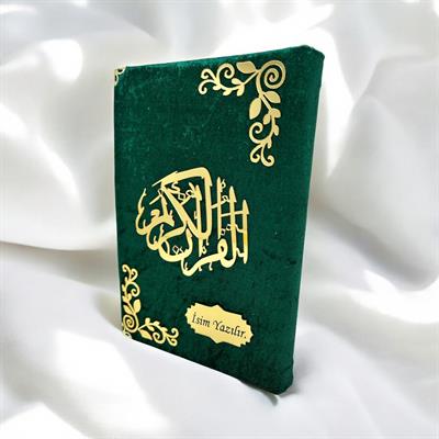 İsme Özel Yeşil Kadife Kaplı Pleksi Desenli Orta Boy Kuran-ı Kerim