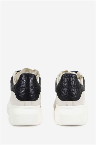 ALEXANDER MCQUEEN KADIN AYAKKABI 808173-WHAEG-9079